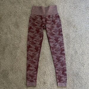 Gymshark  Camo Leggings - Maroon